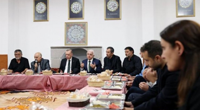 Cumhurbaşkanı Erdoğan, 15 yıl sonra Cemevi ziyaretinde bulundu
