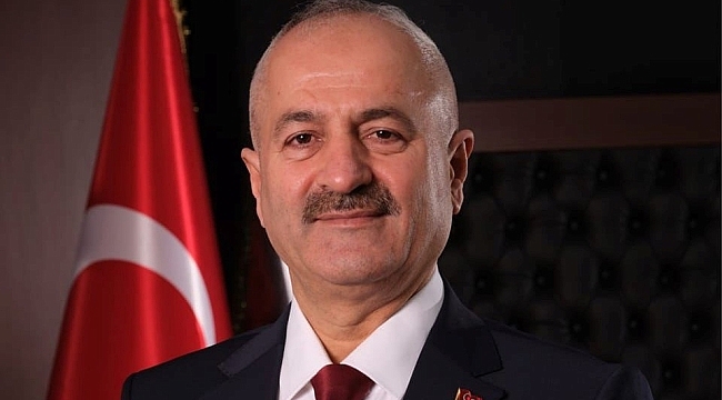 Başkan Büyükgöz’den Üniversite Öğrencilerine 10 Bin TL Eğitim Desteği