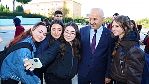 Başkan Büyükgöz Gebzeli öğrencilerin her zaman yanında!