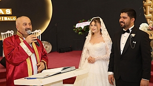 Başkan Büyükgöz’den Hafta Sonu Mesaisi: Genç Çiftleri Yalnız Bırakmadı