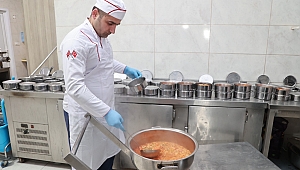 Gebze Belediyesi her ay 7800 yemeği ihtiyaç sahiplerine ulaştırıyor!