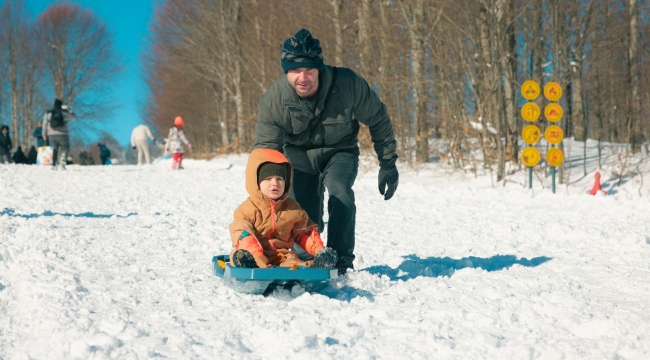 Kuzuyayla’da kar keyfi kış masalına dönüştü