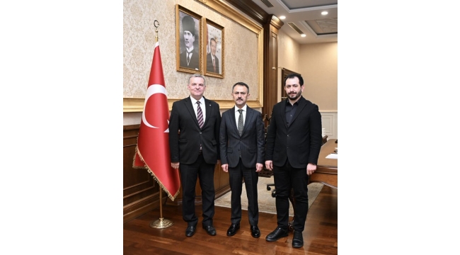  Kocaeli Üniversitesi’nden Vali’ye ziyaret